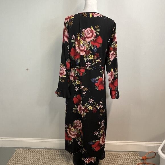 Boohoo Wrap Dress Plus size 16 Black Red Floral Ruffles Modest Wedding Church - Picture 12 of 13